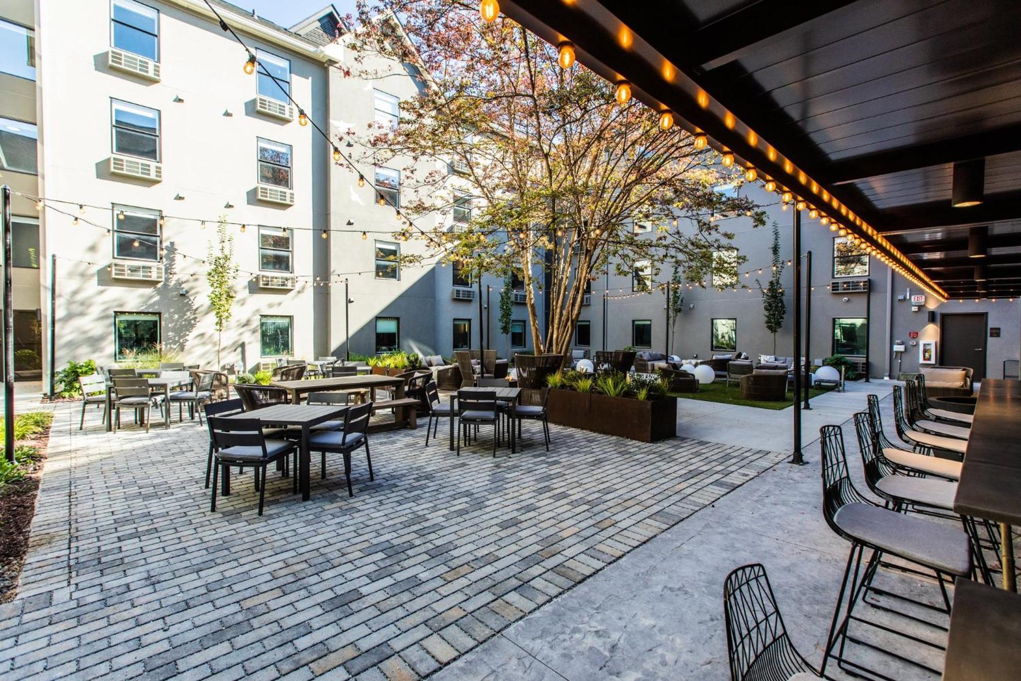 Отель Voco The Darwin - Atlanta Midtown By Ihg Экстерьер фото